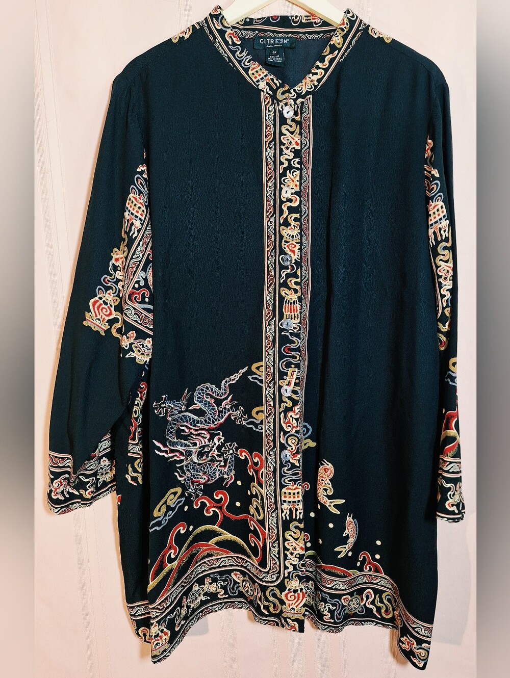 CITRON SANTA MONICA Black Button-up Jacket with Embroidered Dragon Design